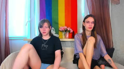 Snapshot of calvin_kevin_grem chatting on June 7, 2026, 12:20 pm Calvin Kevin Grem online show from June 7, 2026, 12:20 pm