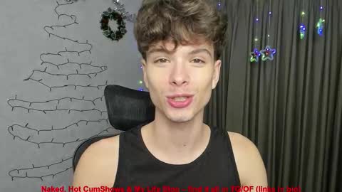 Snapshot of calvin_loves_you chatting on December 17, 2025, 5:30 pm Hey I am Calvin online show from December 17, 2025, 5:30 pm