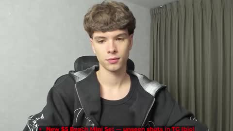 Snapshot of calvin_loves_you chatting on February 27, 2026, 5:13 pm Hey I am Calvin online show from February 27, 2026, 5:13 pm