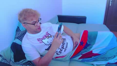 Snapshot of calvinjohnlad chatting on January 16, 2025, 9:05 am Calvinjohnlad online show from January 16, 2025, 9:05 am