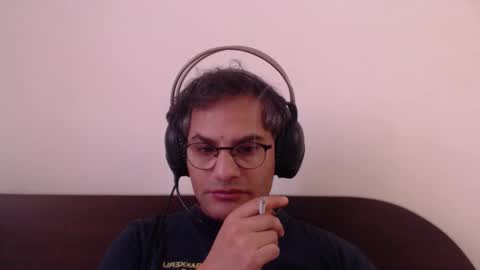 Snapshot of calvinjohnlad chatting on November 21, 2025, 7:07 am Calvinjohnlad online show from November 21, 2025, 7:07 am