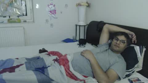 Snapshot of calvinjohnlad chatting on November 28, 2025, 6:32 pm Calvinjohnlad online show from November 28, 2025, 6:32 pm