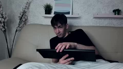 Calvin Owens online show from February 16, 2025, 6:32 am