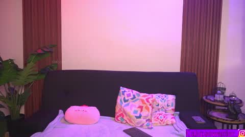 Calypso and Kayla online show from July 1, 2026, 11:04 pm