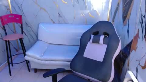 cam_xman online show from February 23, 2026, 12:57 pm