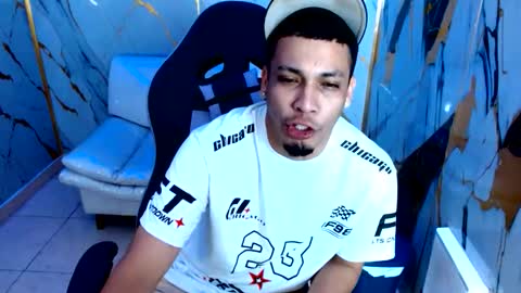 cam_xman online show from June 7, 2026, 12:20 pm