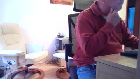 Snapshot of camcologne chatting on November 18, 2025, 2:43 pm camcologne online show from November 18, 2025, 2:43 pm