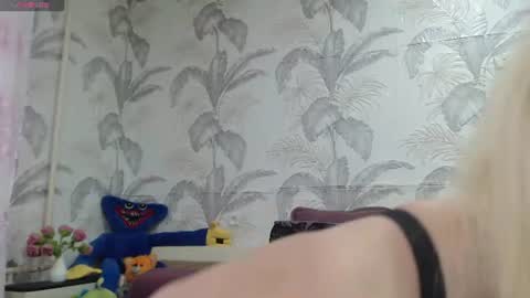 CamDiva1 online show from June 20, 2026, 1:03 pm