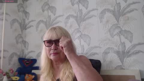 CamDiva1 online show from July 27, 2026, 12:23 pm