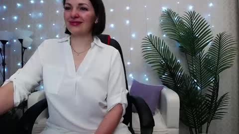 Snapshot of camelia_lillie chatting on May 12, 2026, 1:14 am camelia_lillie online show from May 12, 2026, 1:14 am