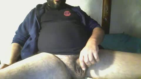 camera008 online show from December 8, 2024, 3:21 am