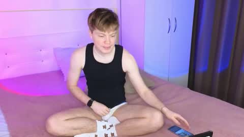 Snapshot of cameron_crowly chatting on December 2, 2025, 8:52 am Cameron online show from December 2, 2025, 8:52 am