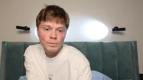 Snapshot of cameron_crowly chatting on February 5, 2026, 4:22 pm Cameron online show from February 5, 2026, 4:22 pm