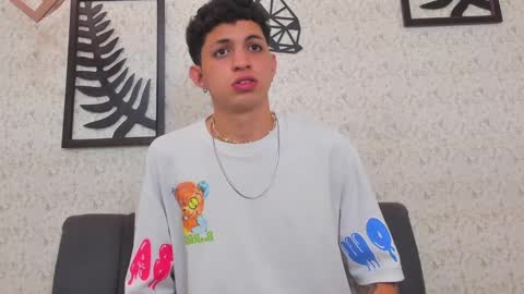 Snapshot of cameron_lux4 chatting on October 5, 2025, 5:28 am CAMERON online show from October 5, 2025, 5:28 am