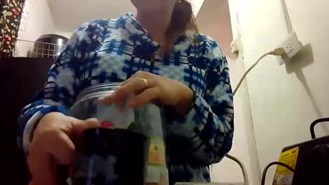 Mara Catalina Romero Ordez online show from October 10, 2025, 5:12 pm