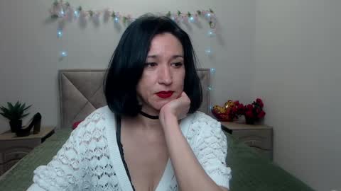 Cameronenns online show from May 1, 2026, 12:32 pm