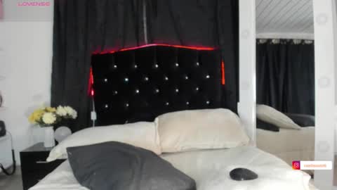 Snapshot of cami_cruzz chatting on October 10, 2025, 9:03 pm Camila cruz online show from October 10, 2025, 9:03 pm