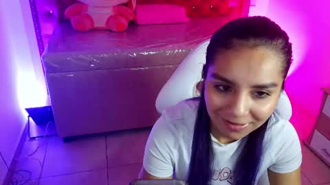 Snapshot of cami_monroe_m chatting on June 10, 2026, 1:21 pm cami online show from June 10, 2026, 1:21 pm