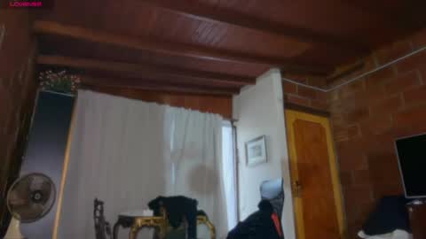 camii19y online show from June 7, 2026, 9:40 pm