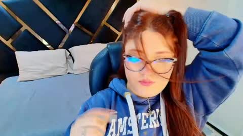 Snapshot of camiila_osorio chatting on May 11, 2026, 7:22 pm Camila Osorio online show from May 11, 2026, 7:22 pm
