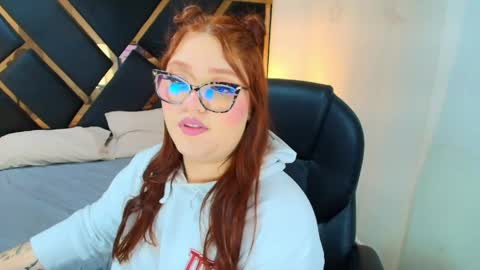 Snapshot of camiila_osorio chatting on May 20, 2026, 7:31 pm Camila Osorio online show from May 20, 2026, 7:31 pm