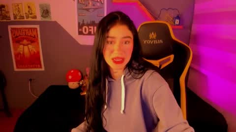 camila online show from October 30, 2025, 4:03 am