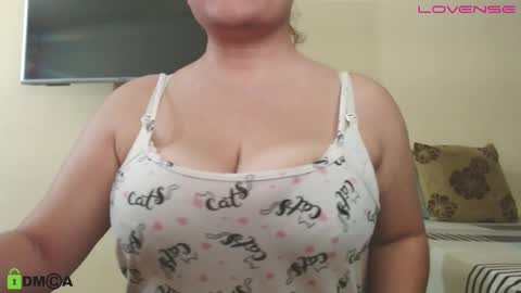 Camila  online show from February 20, 2026, 12:40 am