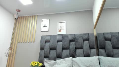 Snapshot of camila__herrera chatting on December 13, 2024, 6:31 am Camila online show from December 13, 2024, 6:31 am