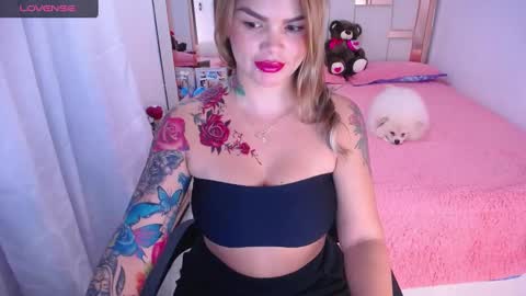 Snapshot of camila__palmer chatting on March 10, 2025, 1:12 am online show from March 10, 2025, 1:12 am