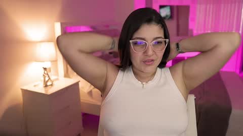 Camila buitrago online show from December 19, 2024, 10:10 pm