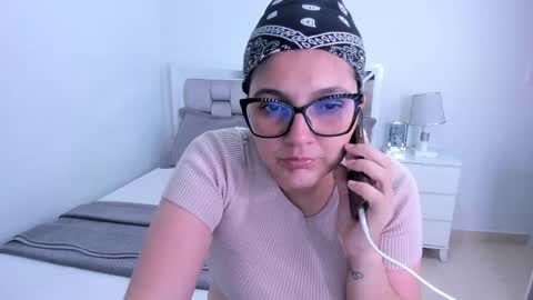 Camila buitrago online show from April 29, 2026, 2:04 am