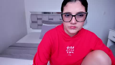 Camila buitrago online show from June 14, 2026, 7:27 pm