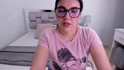 Snapshot of camila_buitrago chatting on June 27, 2026, 1:43 am Camila buitrago online show from June 27, 2026, 1:43 am