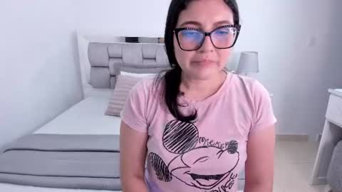 Snapshot of camila_buitrago chatting on July 1, 2026, 12:56 am Camila buitrago online show from July 1, 2026, 12:56 am