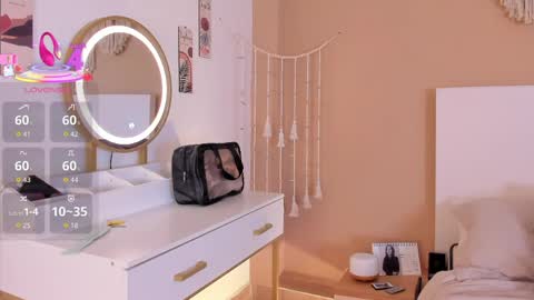 camila_bustamante_ online show from May 7, 2026, 4:45 pm