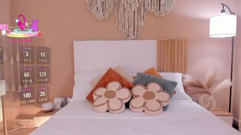 camila_bustamante_ online show from June 17, 2026, 2:07 pm