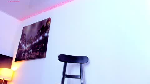 Snapshot of camila_coxx chatting on December 22, 2024, 5:32 pm s online show from December 22, 2024, 5:32 pm