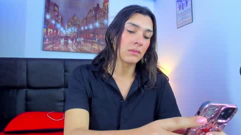 Snapshot of camila_coxx chatting on January 22, 2025, 5:16 am s online show from January 22, 2025, 5:16 am