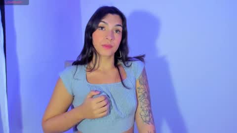 Snapshot of camila_coxx chatting on February 19, 2025, 4:55 am s online show from February 19, 2025, 4:55 am