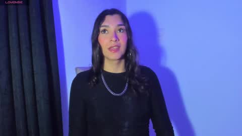 Snapshot of camila_coxx chatting on March 4, 2025, 6:26 am s online show from March 4, 2025, 6:26 am