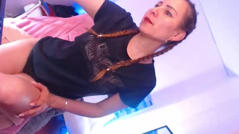 camila online show from September 13, 2025, 12:27 pm