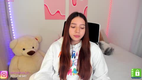  C A M I  online show from January 5, 2025, 11:12 pm