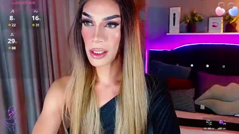 Snapshot of camila_hoottie chatting on March 5, 2025, 3:08 am Camila online show from March 5, 2025, 3:08 am