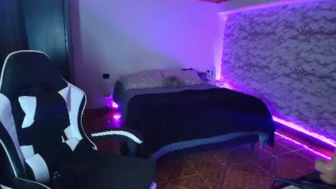 Camila Roose online show from June 25, 2026, 10:36 pm