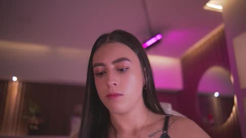 camila_martinez9 online show from December 17, 2025, 11:38 am