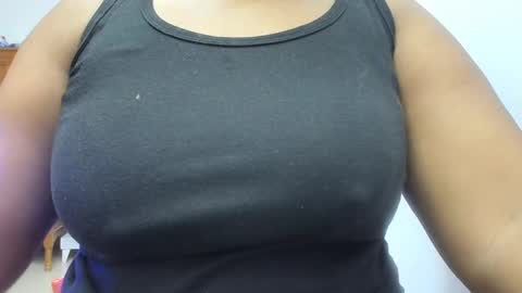 Camila online show from September 23, 2025, 6:05 am