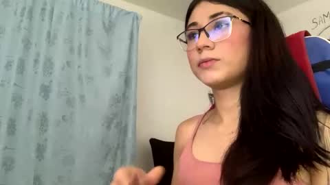 Snapshot of camila_trans19 chatting on December 3, 2025, 6:17 pm Camila online show from December 3, 2025, 6:17 pm