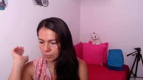 Camila Vargas online show from April 2, 2026, 10:07 pm
