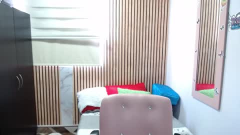 Snapshot of camila_vargas_ chatting on May 15, 2026, 5:31 pm Camila Vargas online show from May 15, 2026, 5:31 pm