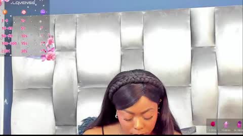 Snapshot of camilabenitezz chatting on June 15, 2026, 11:18 pm camila benitez online show from June 15, 2026, 11:18 pm